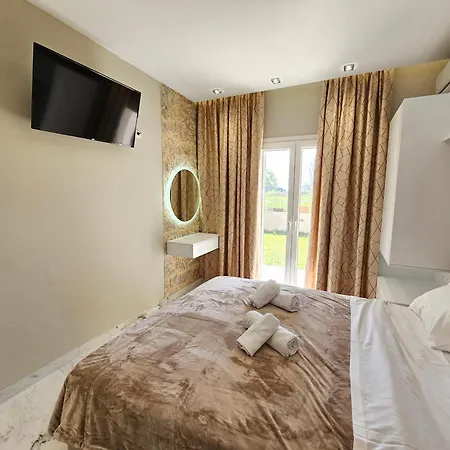 Evelina Luxury With Swimming Pool In Corfu Apartment *