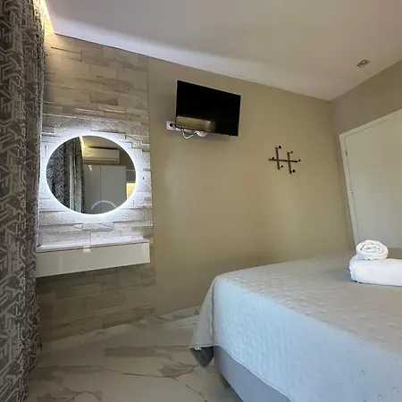 Evelina Luxury With Swimming Pool In Corfu