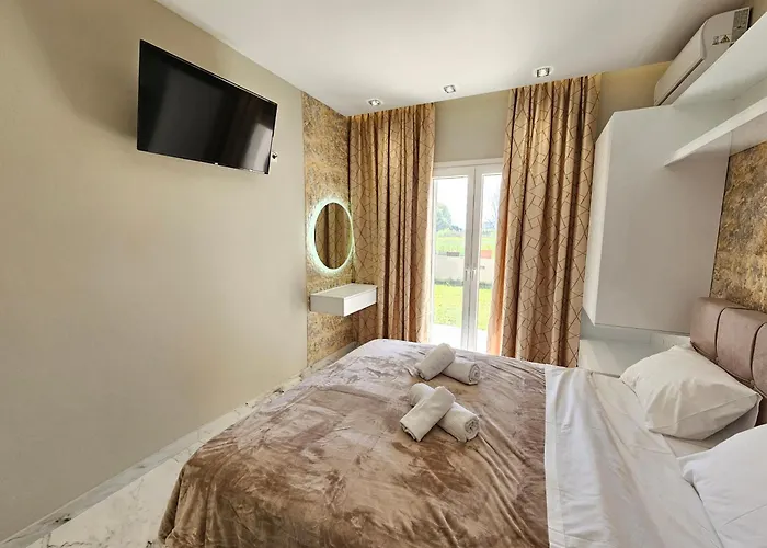 Evelina Luxury With Swimming Pool In Corfu Apartmán *
