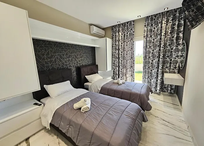 Apartmán Evelina Luxury With Swimming Pool In Corfu *