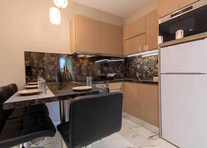 Evelina Luxury With Swimming Pool In Corfu Apartmán