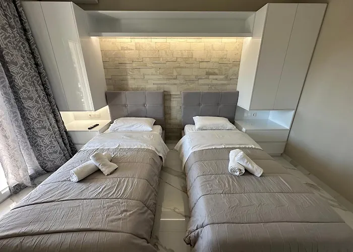 Evelina Luxury With Swimming Pool In Corfu Apartmán