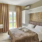 Apartmán Evelina Luxury With Swimming Pool In Corfu *