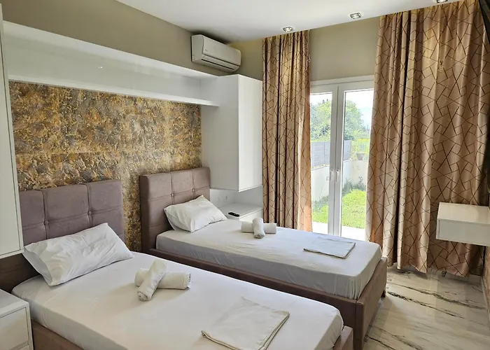Lejlighed Evelina Luxury With Swimming Pool In Corfu *