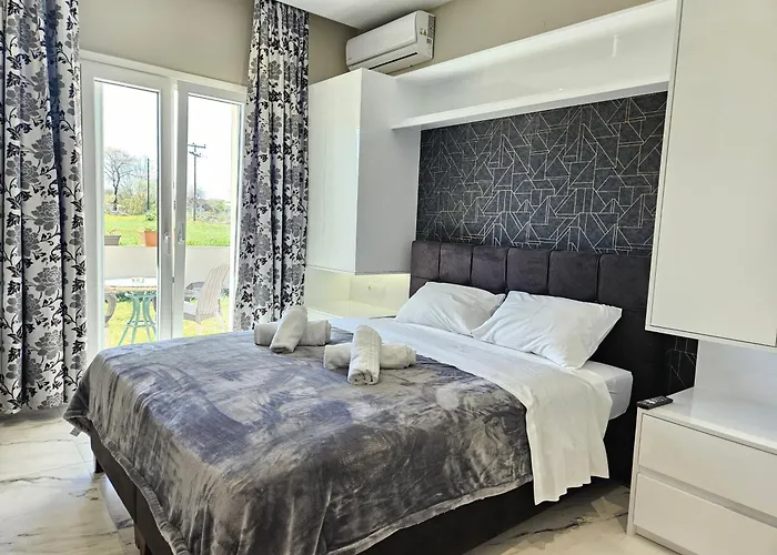 Evelina Luxury With Swimming Pool In Corfu Lejlighed *