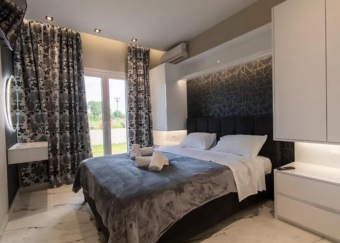 Evelina Luxury With Swimming Pool In Corfu Lejlighed